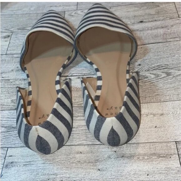 MERONA (Target):  Women’s  Blue & white stripes flats - Picture 2 of 3